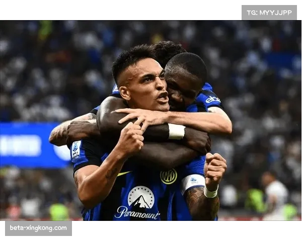 托莫里与加比亚组成三中卫 防守劳塔罗图拉姆组合